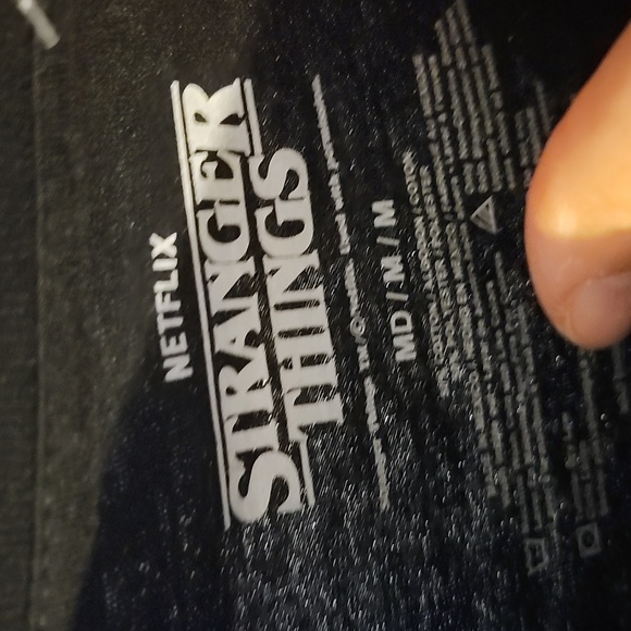 Stranger Things cropped tshirt, size Medium, New with tags. - Picture 2 of 5